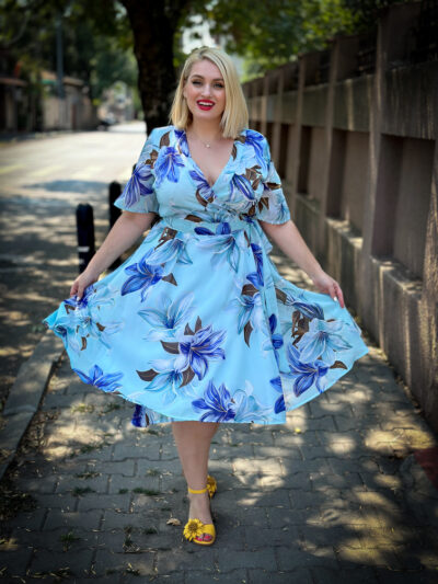 IDU Fashion - Stil fără măsură 12 rochia maria idufashion rochie evenimente plus size botez nunta roz bleu20