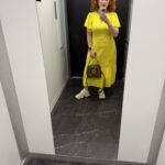 Rochia INNA din in galbenă