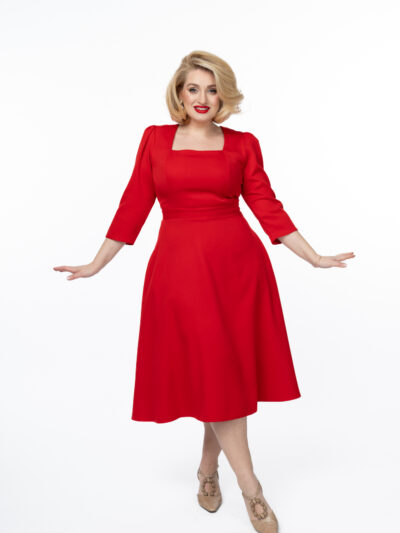 IDU Fashion - Stil fără măsură 19 Rochia Magda rosie idu fashion plus size ioana dumitrache5