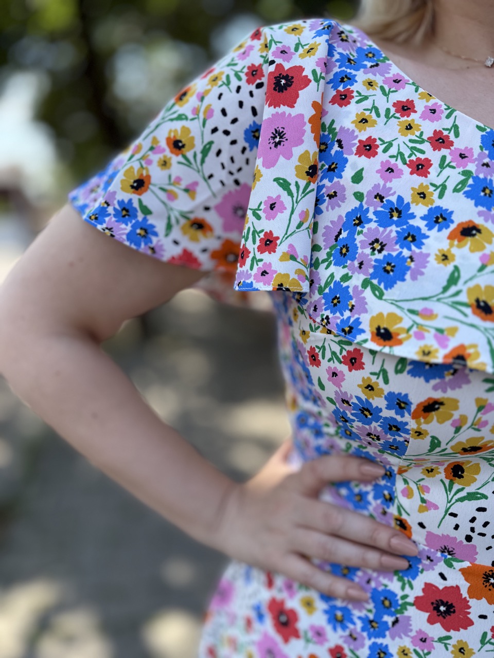 Rochia Raluca flori vesele viscoza idu fashion plus size3