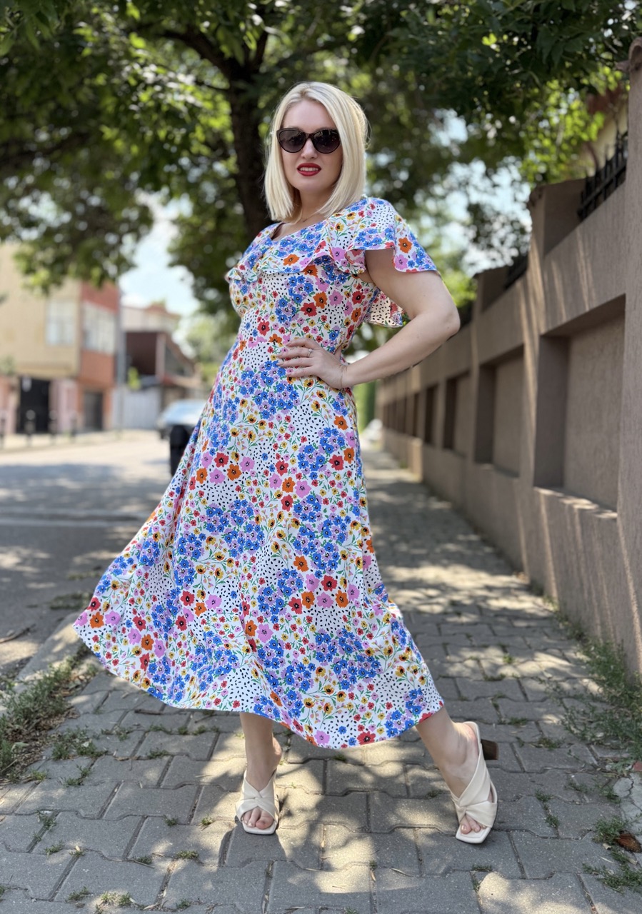 Rochia Raluca flori vesele viscoza idu fashion plus size4