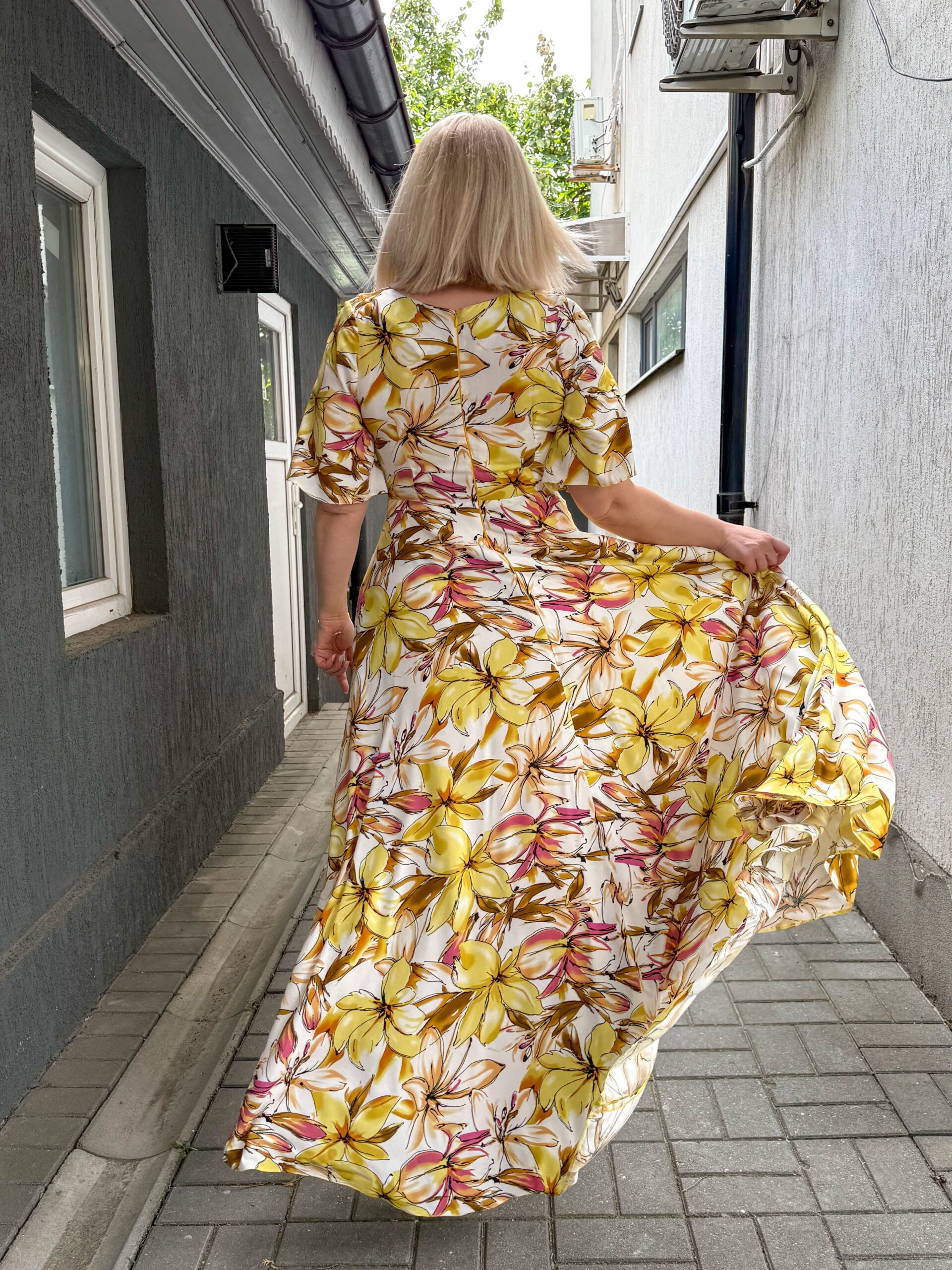 IDU Fashion - Stil fără măsură 22 rochia teodorita maxi frangipani flower idu fashion rochie plus size2 scaled